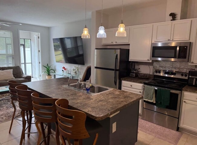 property at 4220 Plantation Oaks Blvd