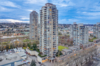 OMA 2 in Burnaby, BC - Building Photo - Primary Photo