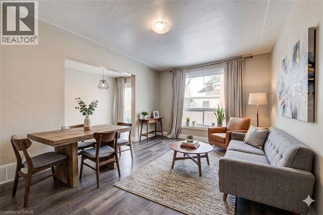 429 Garden St in Cambridge, ON - Building Photo - Building Photo