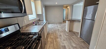 84 Mulberry in Belleville, MI - Building Photo - Building Photo