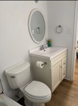 1708 Holloman Dr, Unit Apt. 9 in Port Lavaca, TX - Foto de edificio - Building Photo