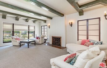 8133 4th St in Los Angeles, CA - Building Photo - Building Photo