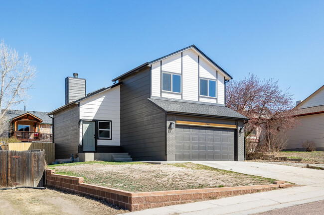 property at 2815 Richmond Dr