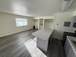 Hillside Apartments in Maple City, MI - Foto de edificio - Building Photo