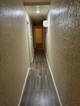 2022 Isleta Blvd SW in Albuquerque, NM - Foto de edificio - Building Photo