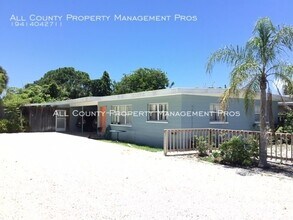 3513 Norwood Ct in Sarasota, FL - Building Photo - Building Photo
