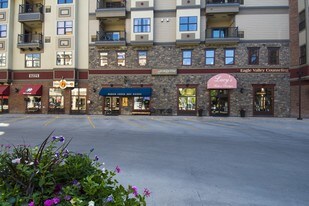 Garnet Building in Edwards, CO - Building Photo