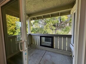 1035 Delna Manor Ln, Unit 1035 in San Jose, CA - Building Photo - Building Photo