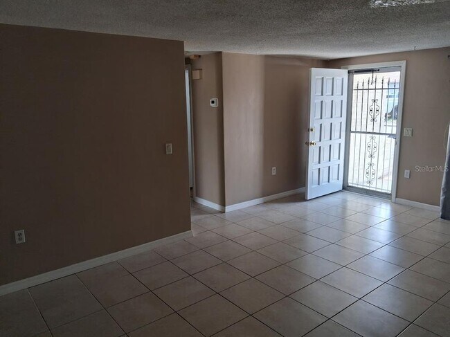 6821 Mesa Verde St in Port Richey, FL - Building Photo - Building Photo