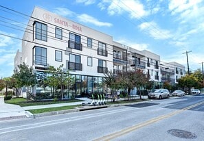 2709 E 5th St, Unit 1206 in Austin, TX - Building Photo