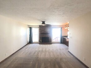 3621 Candlelight Dr NE in Albuquerque, NM - Building Photo - Building Photo