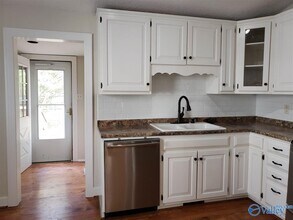 805 Stevens Ave NE in Huntsville, AL - Building Photo - Building Photo