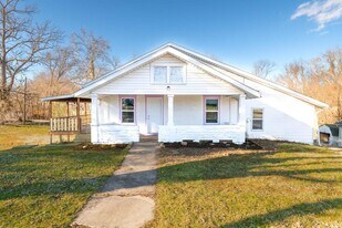 715 25th St in Bedford, IN - Building Photo