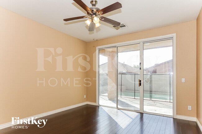 14865 W Bloomfield Rd in Surprise, AZ - Foto de edificio - Building Photo