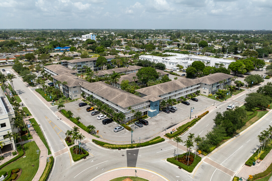 Margate Gardens in Margate, FL - Foto de edificio