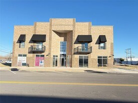 326 N Main St in Seminole, OK - Building Photo
