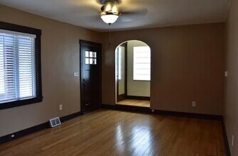 184 Stanton Ct E in Pittsburgh, PA - Foto de edificio - Building Photo