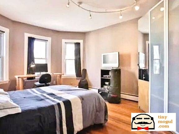 property at 46 Middle St