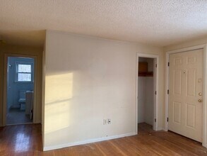 203 Manzella Ct in Rockland, MA - Building Photo - Building Photo