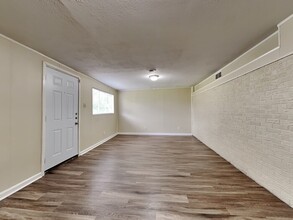 4427 Live Oak Dr in Mesquite, TX - Building Photo - Building Photo