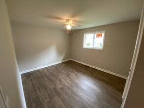 716 Marsh St, Unit 10 in Greensboro, NC - Building Photo - Building Photo