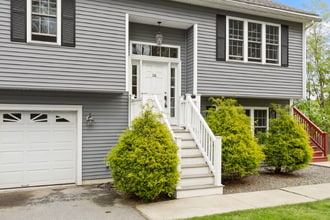 16 Cadorna Rd in Worcester, MA - Foto de edificio - Building Photo