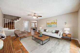 7900 Westheimer Rd in Houston, TX - Building Photo - Building Photo