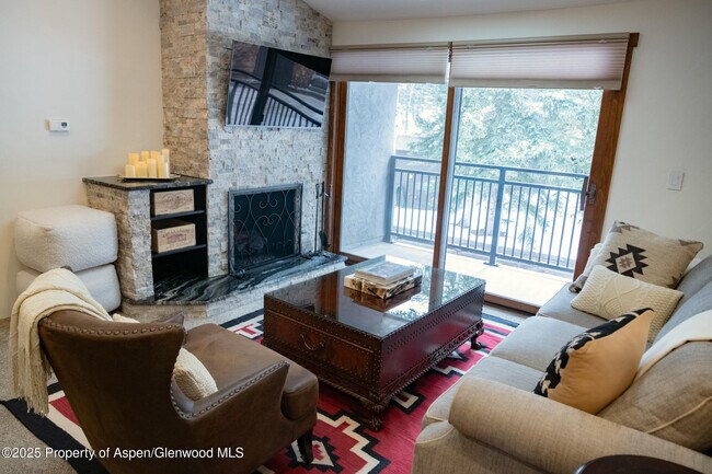 700 S Monarch St in Aspen, CO - Building Photo - Building Photo