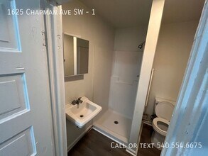 1625 Chapman Ave SW in Roanoke, VA - Building Photo - Building Photo