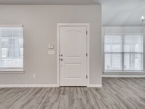 5816 Goldfinger Rd-Unit -Unit B - The Turner in Oklahoma City, OK - Building Photo - Building Photo