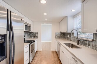 3876 S Andes Way in Aurora, CO - Building Photo - Building Photo