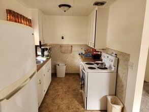 1103 5th St, Unit 1 in Chappell, NE - Building Photo - Building Photo