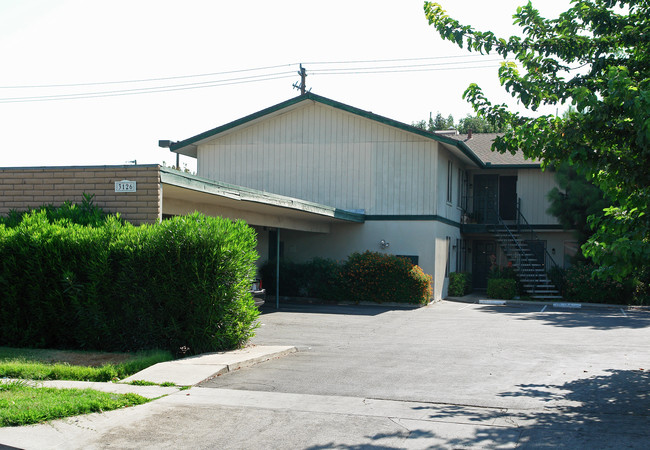 3126 N Vagedes Ave in Fresno, CA - Building Photo - Building Photo