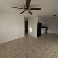 3910 Lora St in Ft. Myers, FL - Building Photo - Building Photo