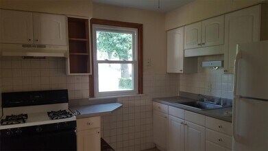 21 Mary Ann Ct in Florissant, MO - Building Photo - Building Photo