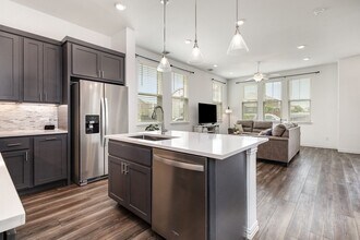 4712 Craymore Rd in Dallas, TX - Building Photo - Building Photo