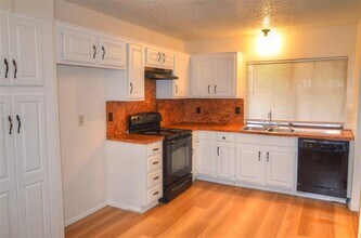 5725 Drexel Dr in Garland, TX - Building Photo - Building Photo