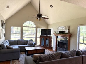 110 Stonegate S in Boerne, TX - Building Photo - Building Photo