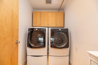 345 Pacific Ave in Richmond, CA - Building Photo - Building Photo