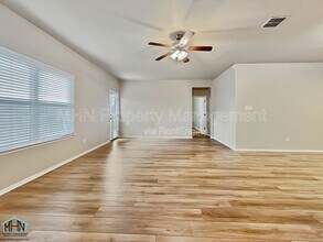 7118 Marina Del Rey in Converse, TX - Building Photo - Building Photo