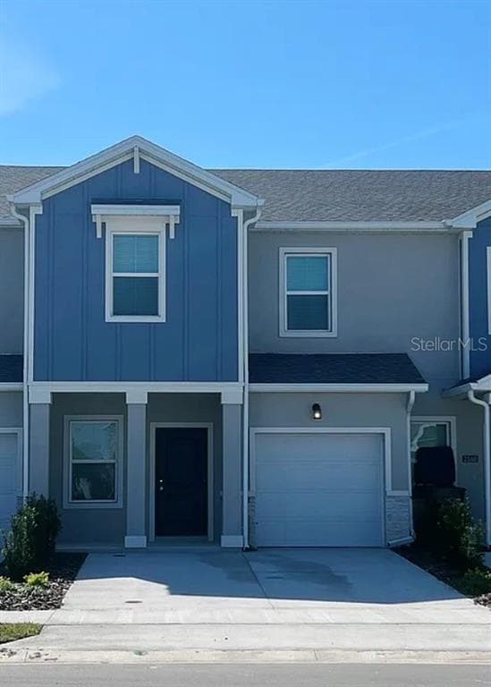 property at 2562 Skyline Lp