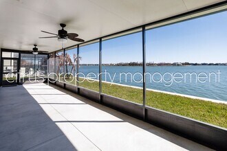 403 Blue Cypress Dr in Groveland, FL - Building Photo - Building Photo