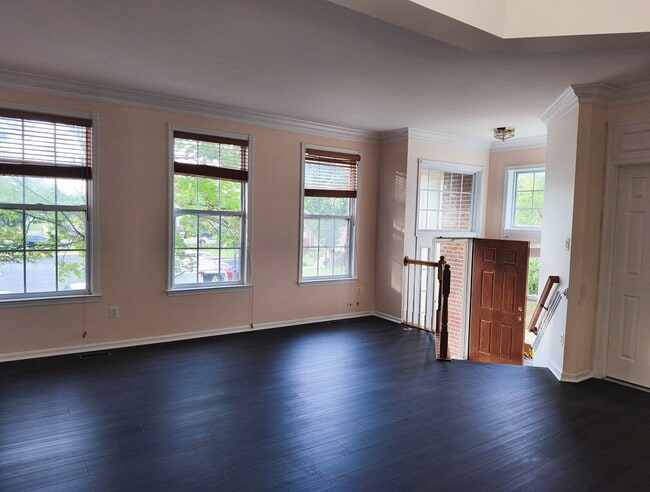 21100 Joseph Terrace in Sterling, VA - Building Photo - Building Photo