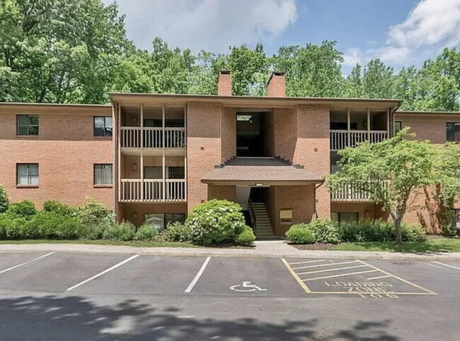 126 Turtle Creek Rd, Unit 12 in Charlottesville, VA - Building Photo - Building Photo