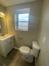 230 S Negley Ave in Pittsburgh, PA - Building Photo - Building Photo