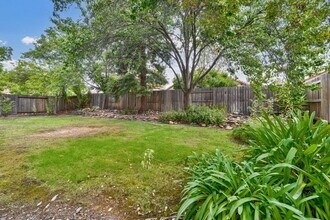 131 Heaton Way in Folsom, CA - Building Photo - Building Photo