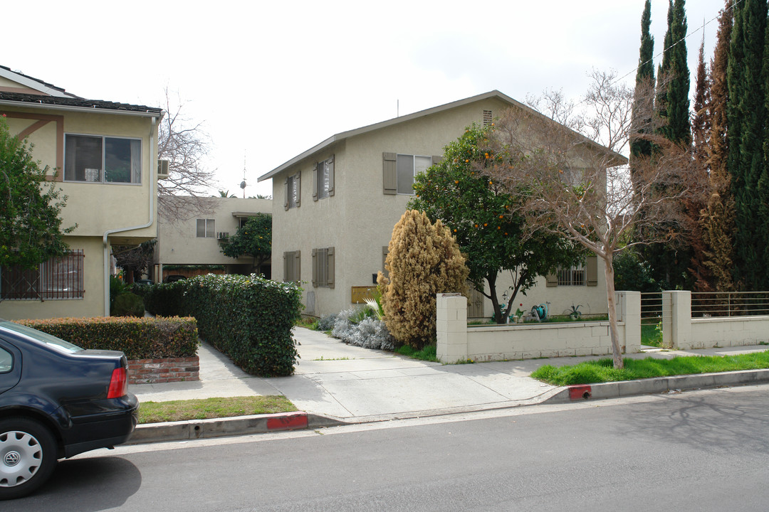 1418 E Maple St in Glendale, CA - Building Photo