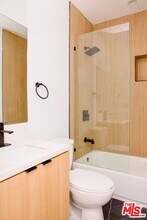 13463 1/2 Beach Ave in Marina Del Rey, CA - Building Photo - Building Photo