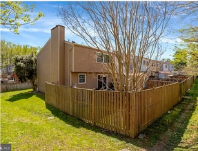 4653 Brentleigh Ct in Annandale, VA - Building Photo - Building Photo