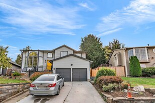 1423 85th Dr NE in Lake Stevens, WA - Building Photo